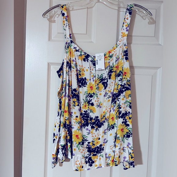 Ricki's Tops - NWT Ricki’s Floral Tank w/ Ruffle Hem - XXL